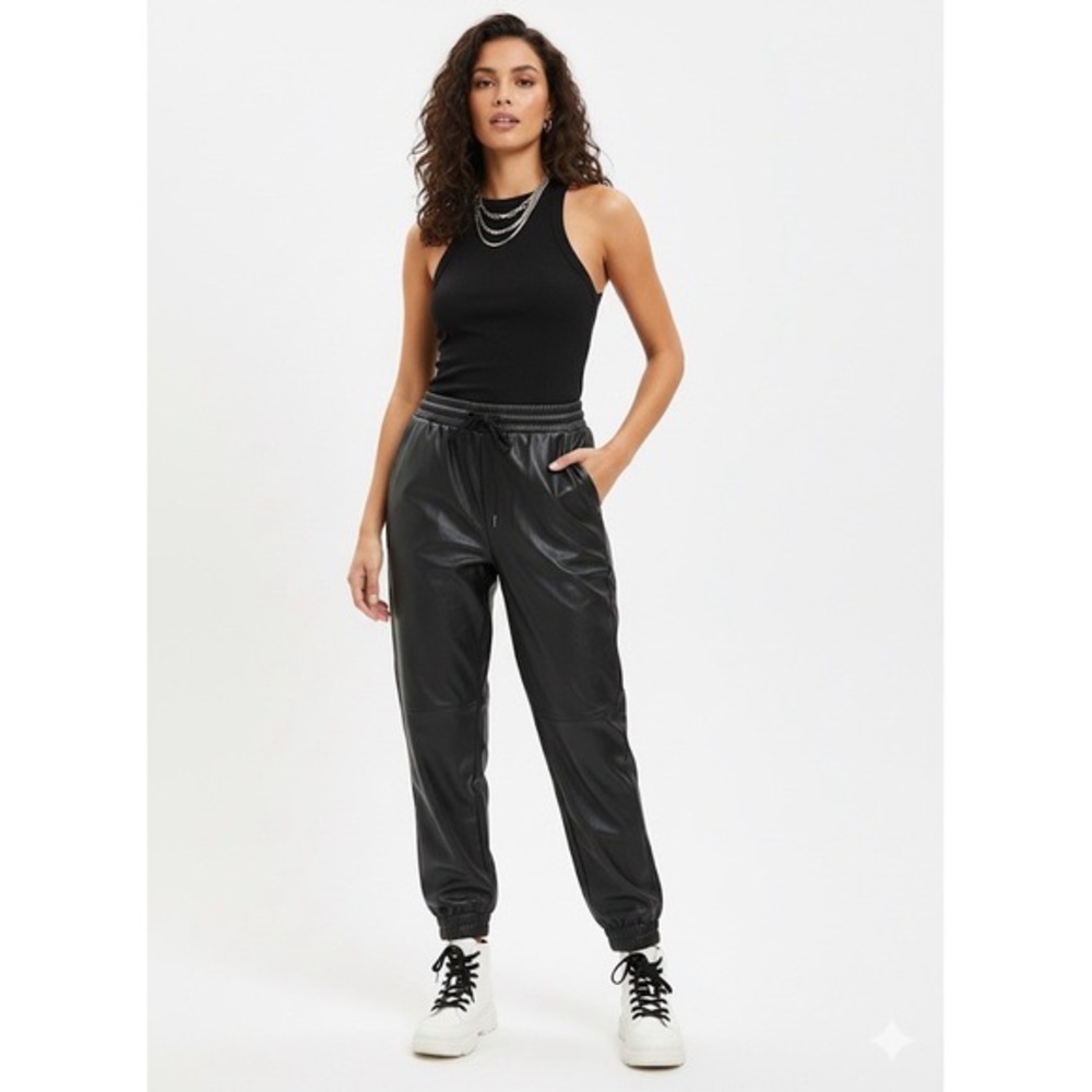 Halston Black Faux Leather Jogger Pants Elastic Waist Drawstring‎ Size Medium